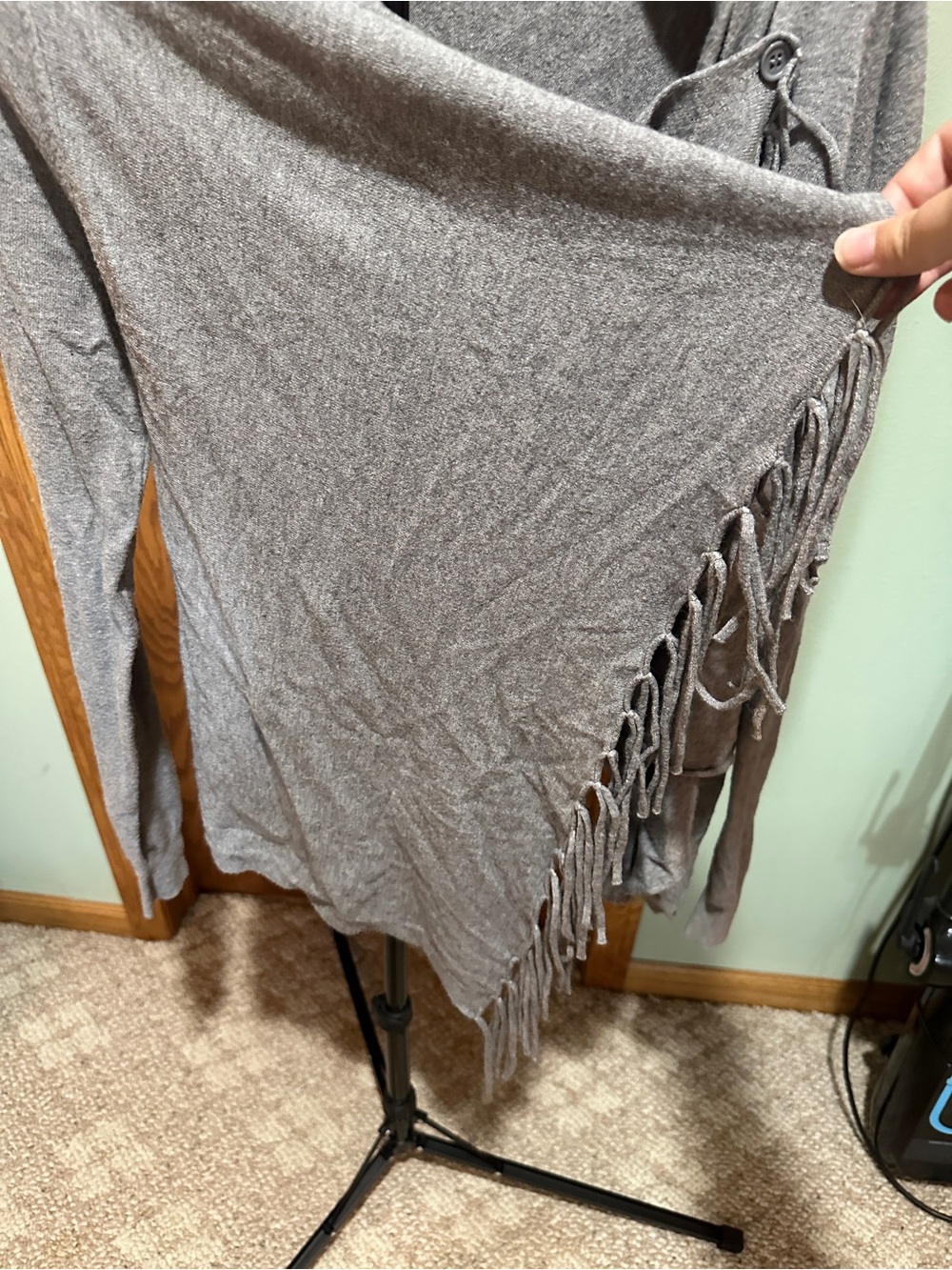tea n rose Gray Asymmetrical Fringe Cowl Sweater - Picture 2 of 4